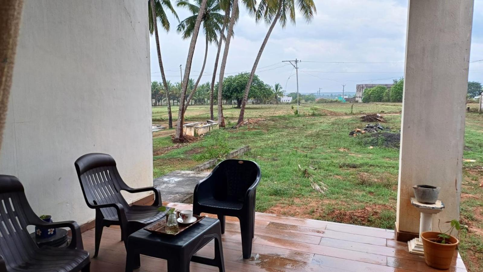 Shi'S Unique & Private 180 Degree Glass House In Pollāchi Buitenkant foto