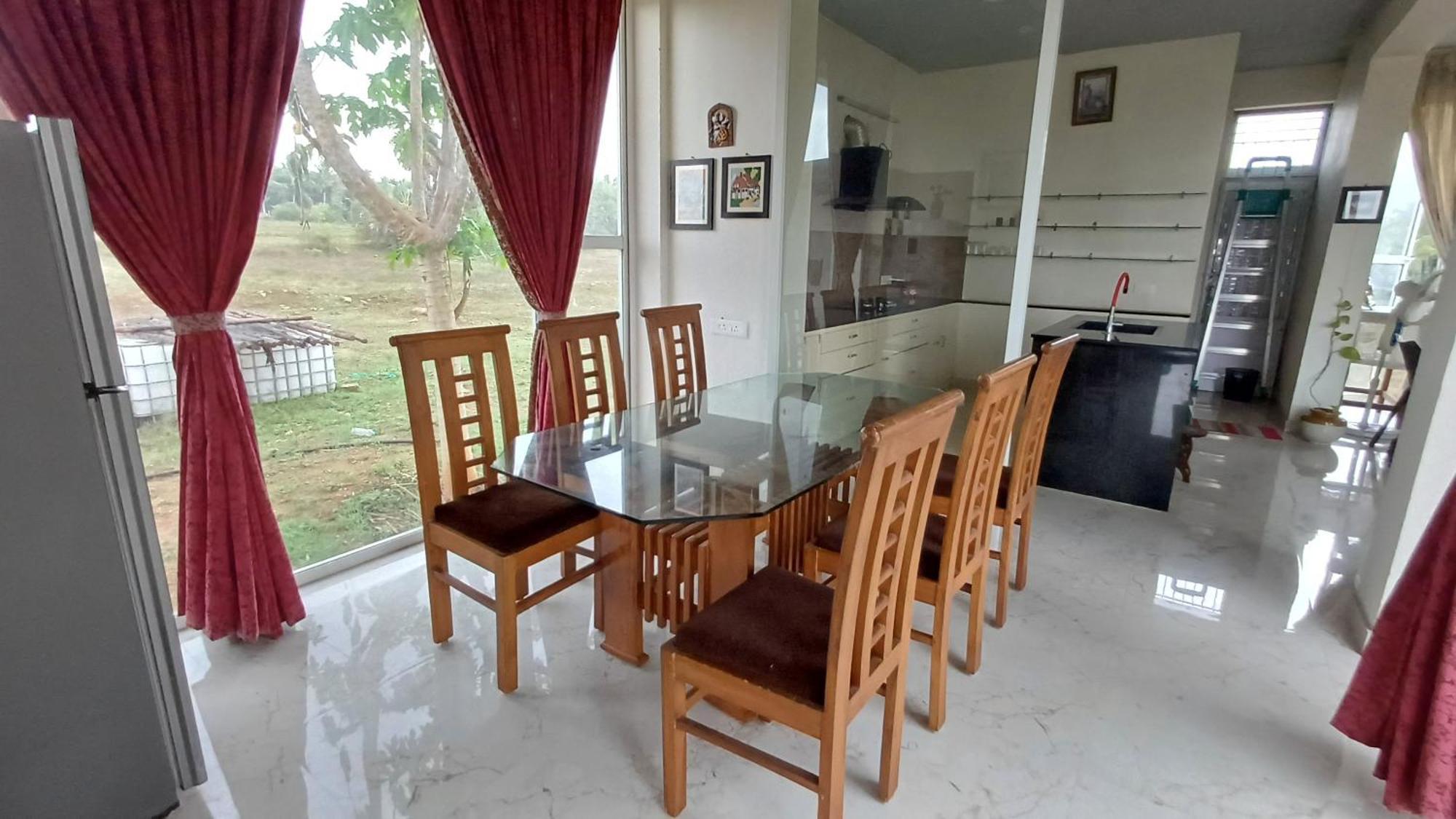 Shi'S Unique & Private 180 Degree Glass House In Pollāchi Buitenkant foto